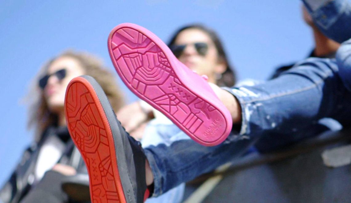gum shoe 1